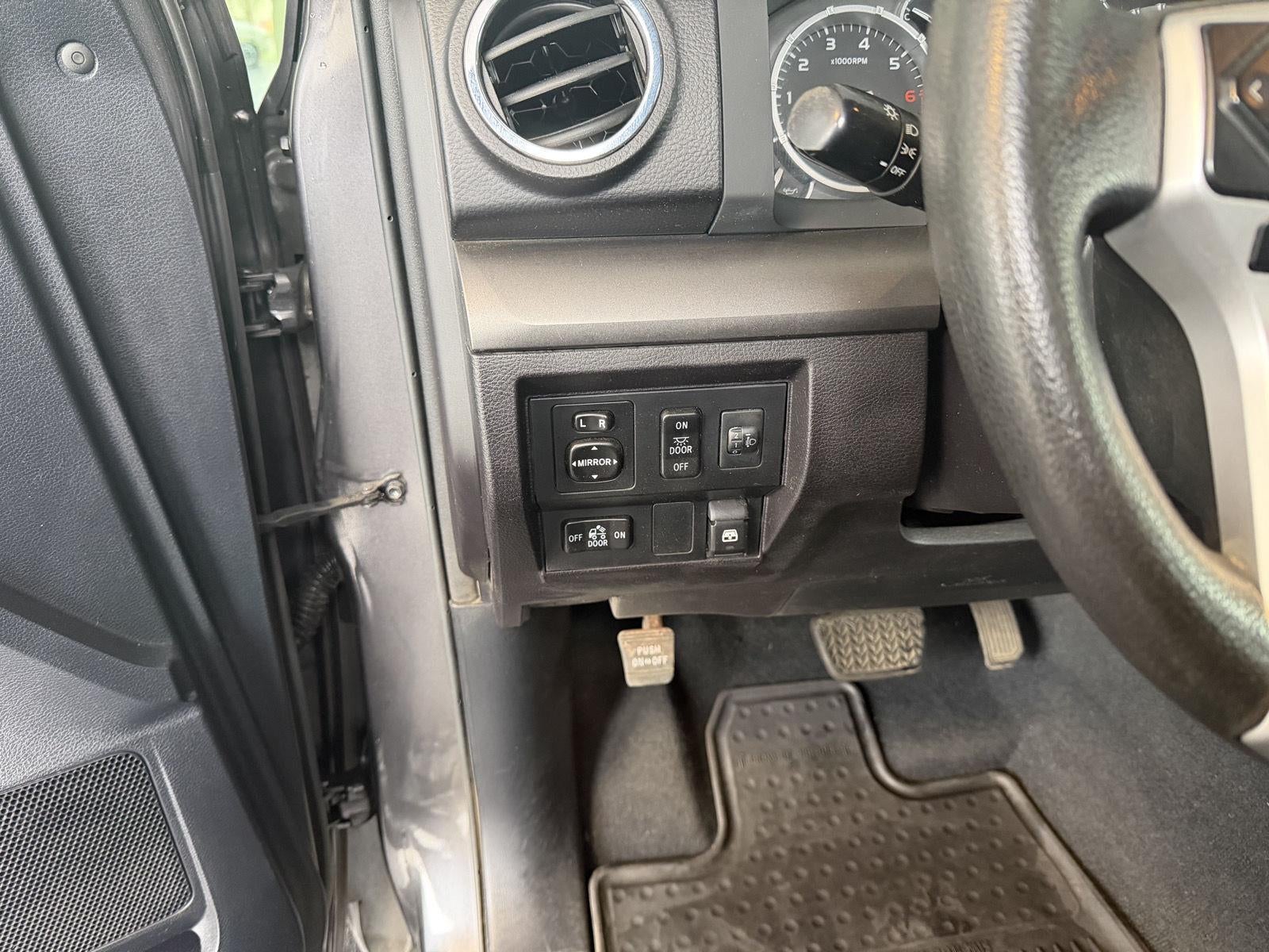 2016 Toyota Tundra 4WD Truck SR5