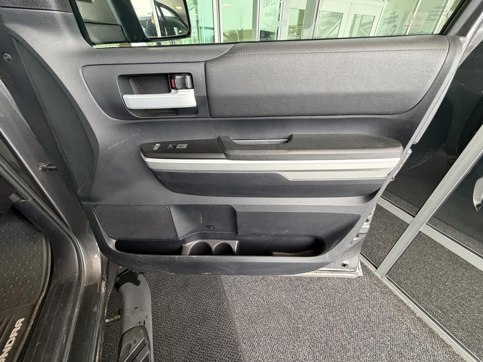 2016 Toyota Tundra 4WD Truck SR5