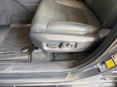 2024 Toyota Tundra 4WD SR5