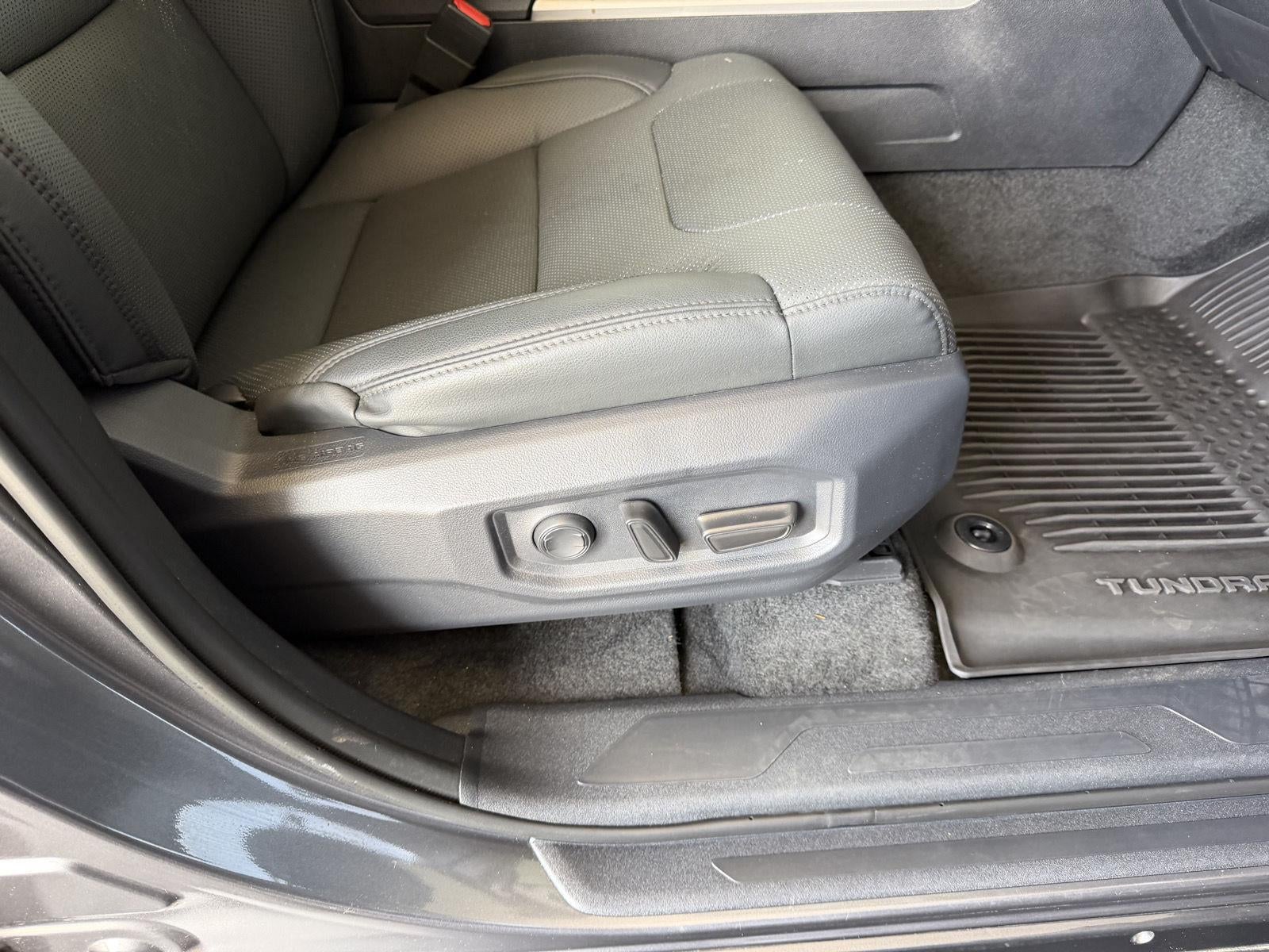2024 Toyota Tundra 4WD SR5