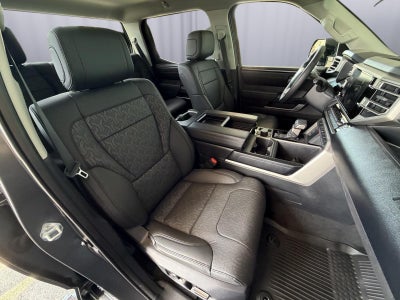 2024 Toyota Tundra 4WD SR5