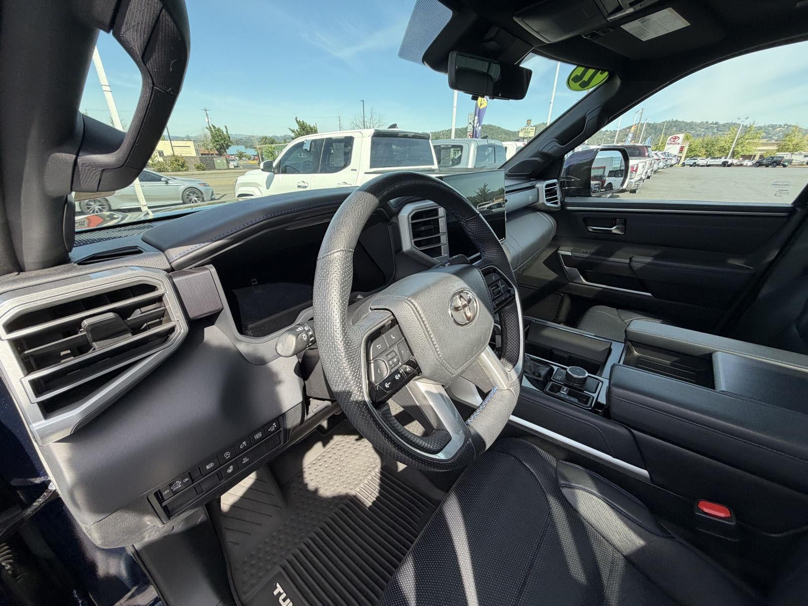 2022 Toyota Tundra 4WD Platinum