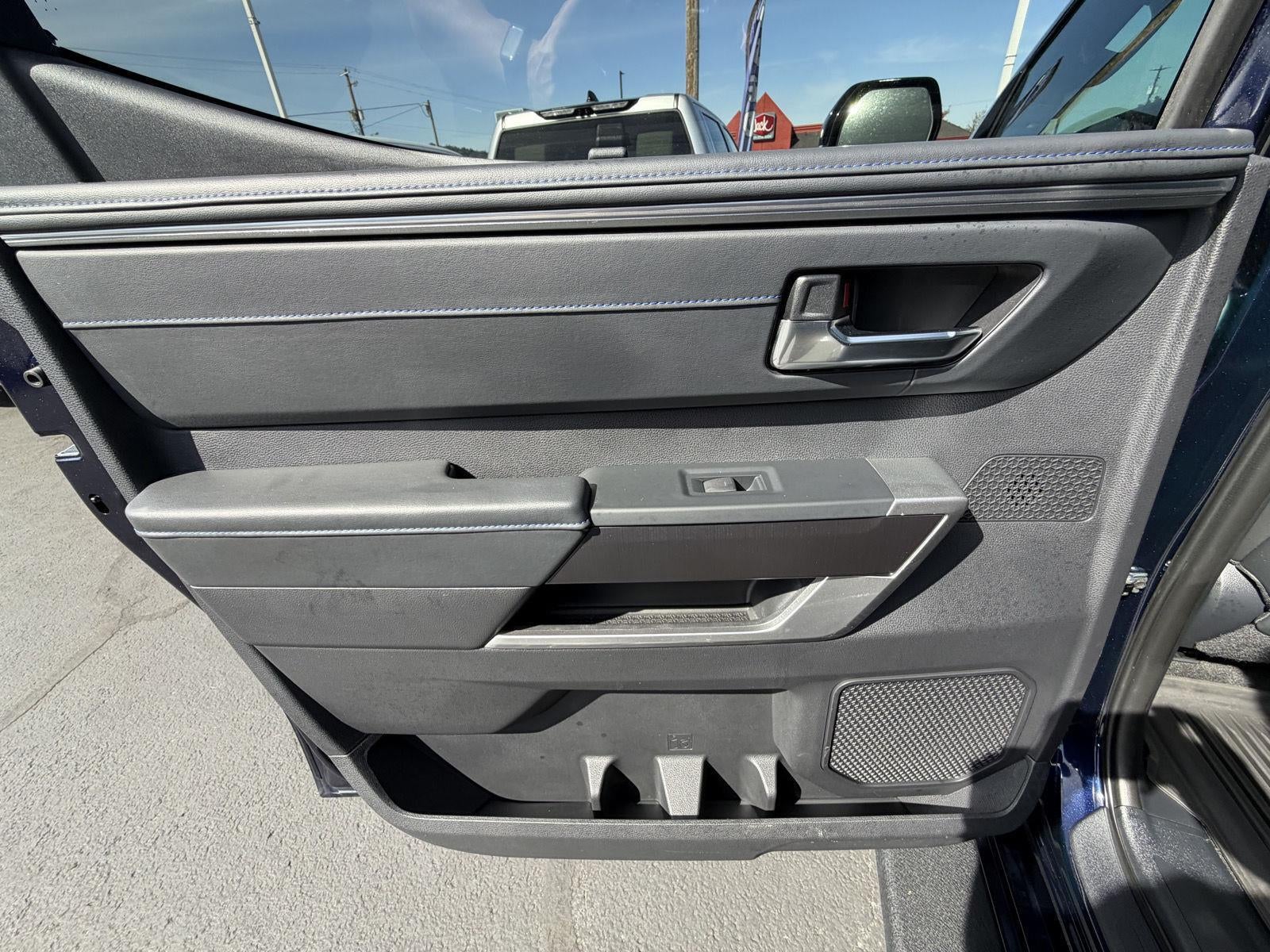 2022 Toyota Tundra 4WD Platinum