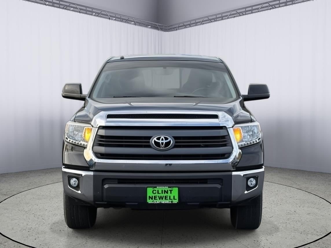 2014 Toyota Tundra 4WD Truck SR