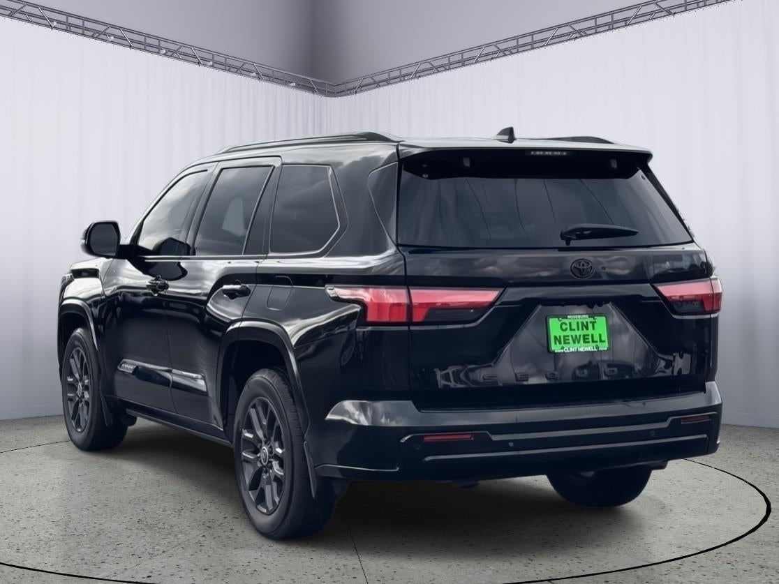 2024 Toyota Sequoia SR5