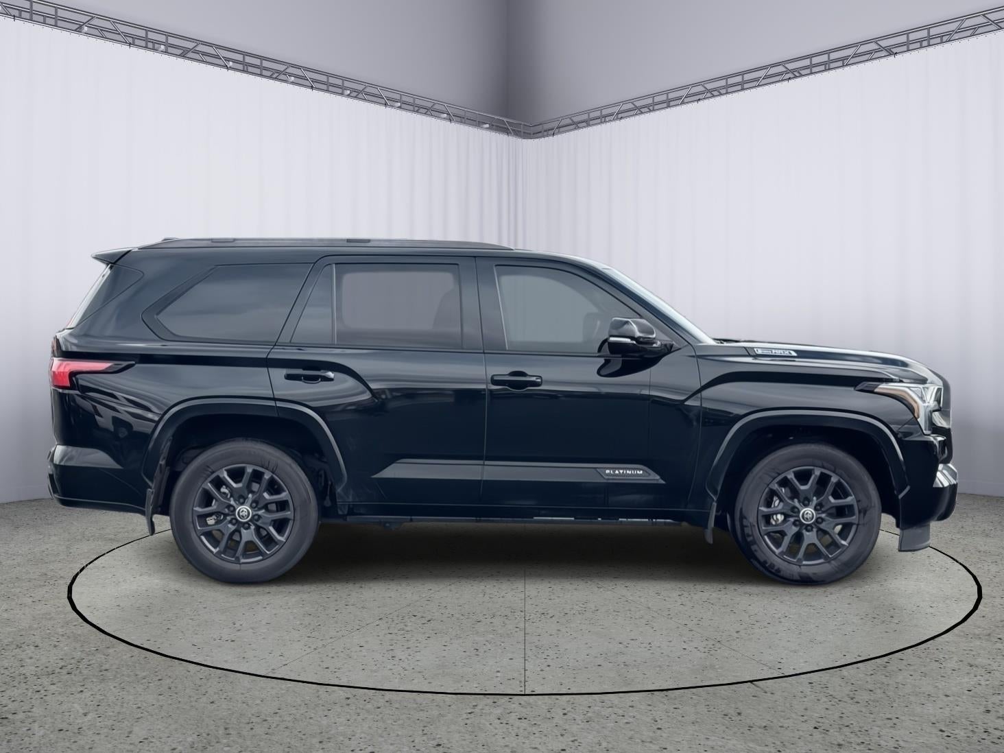 2024 Toyota Sequoia SR5