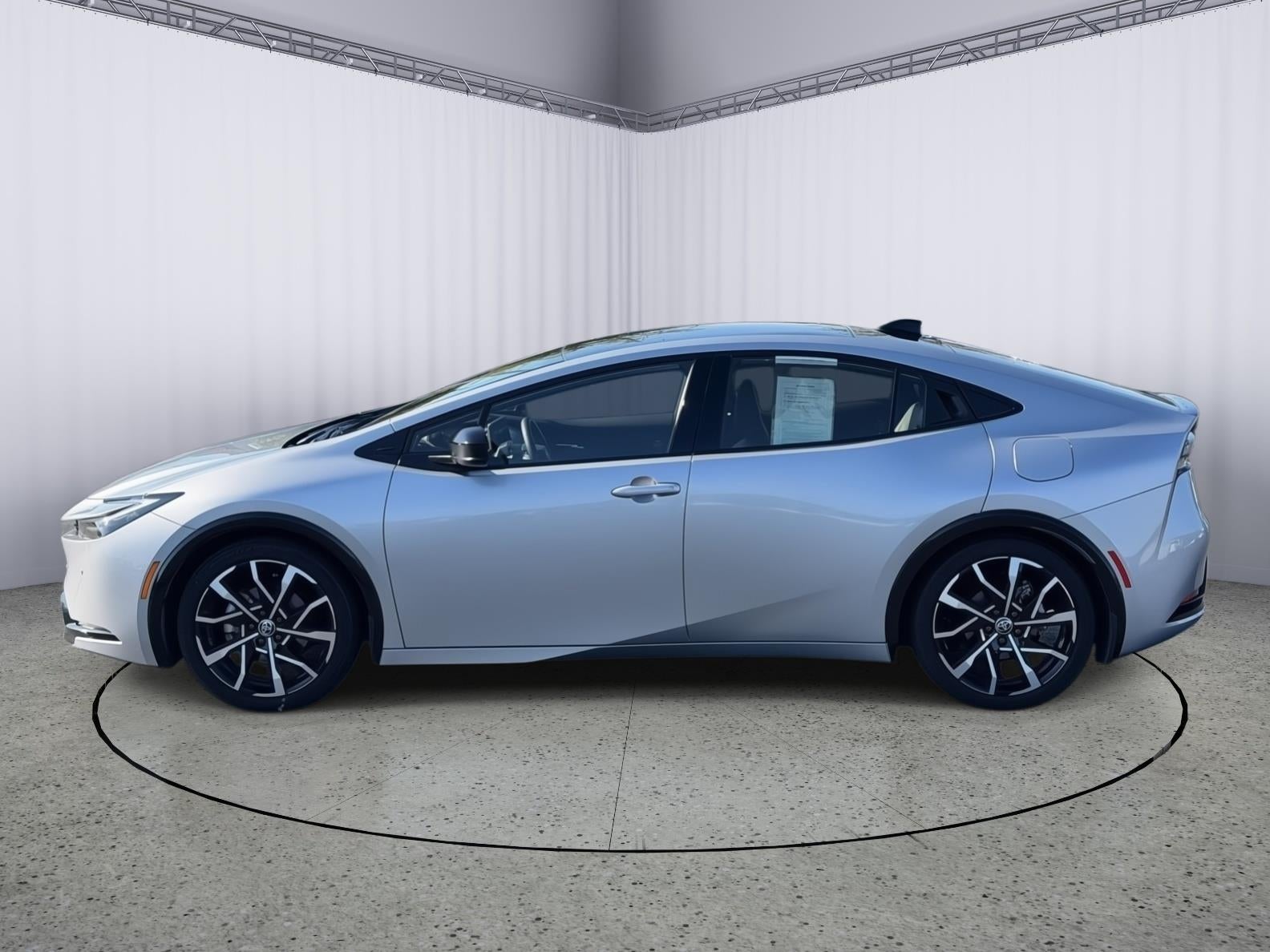 2024 Toyota Prius Prime SE