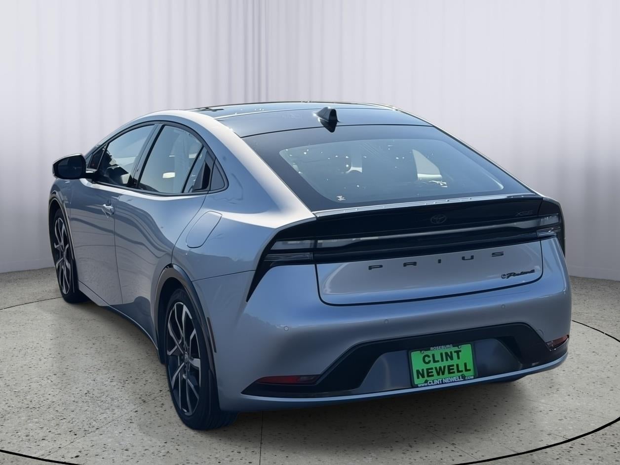 2024 Toyota Prius Prime SE