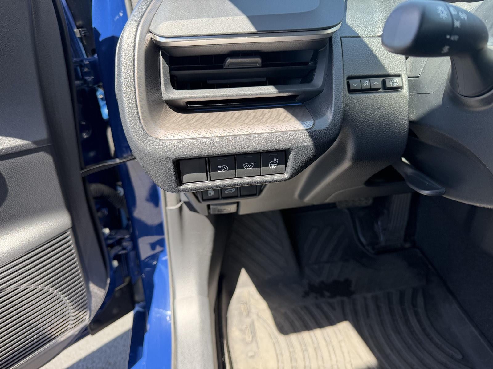 2023 Toyota Prius LE