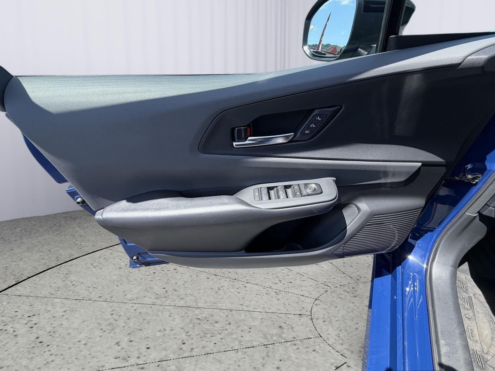 2023 Toyota Prius LE