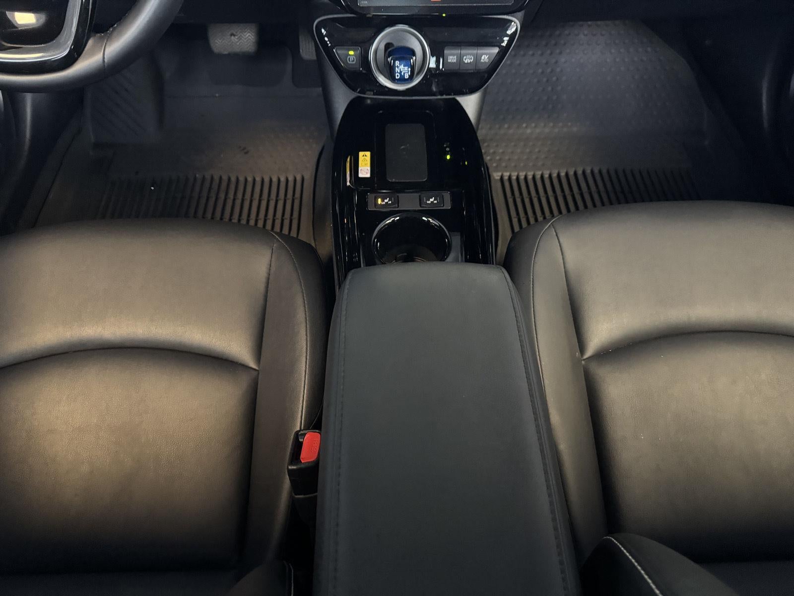 2021 Toyota Prius Prime LE