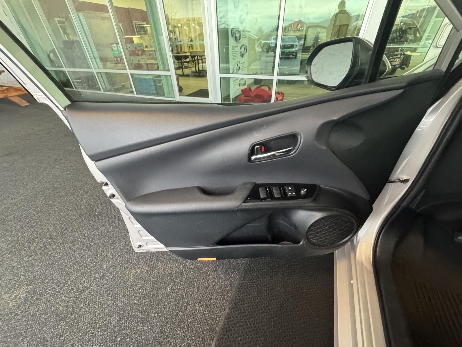 2021 Toyota Prius Prime LE