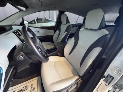 2022 Toyota Prius LE