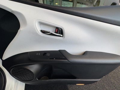 2022 Toyota Prius LE