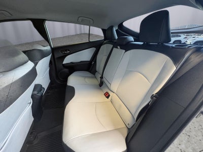 2022 Toyota Prius LE