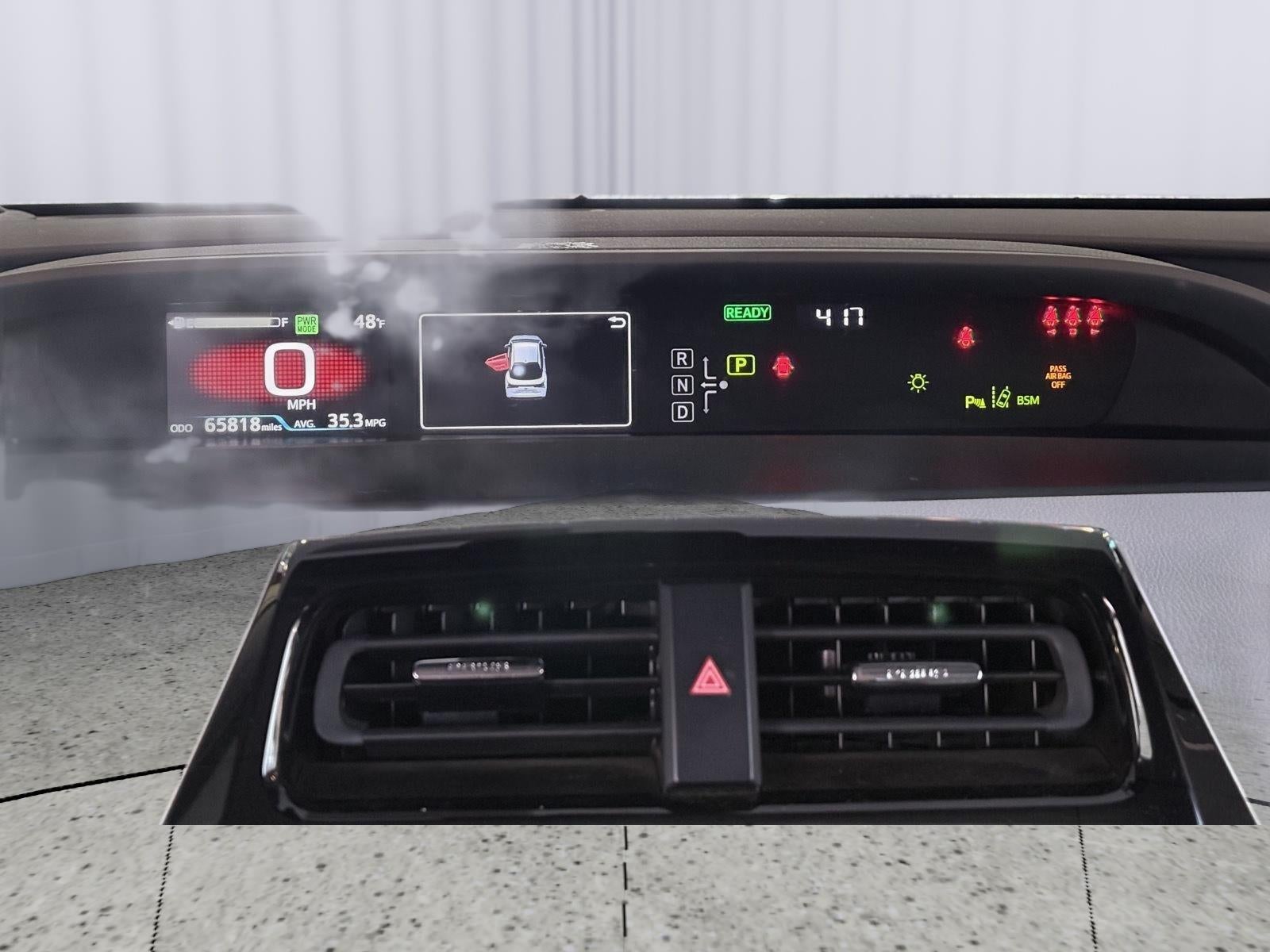 2022 Toyota Prius LE