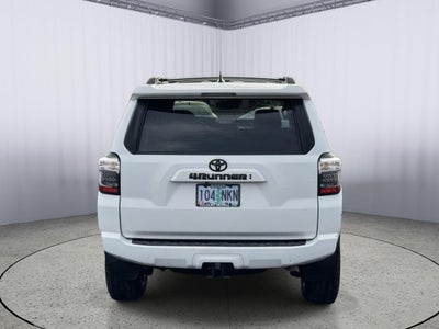 2022 Toyota 4Runner SR5