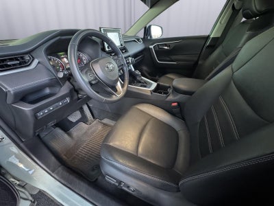 2022 Toyota RAV4 XLE Premium