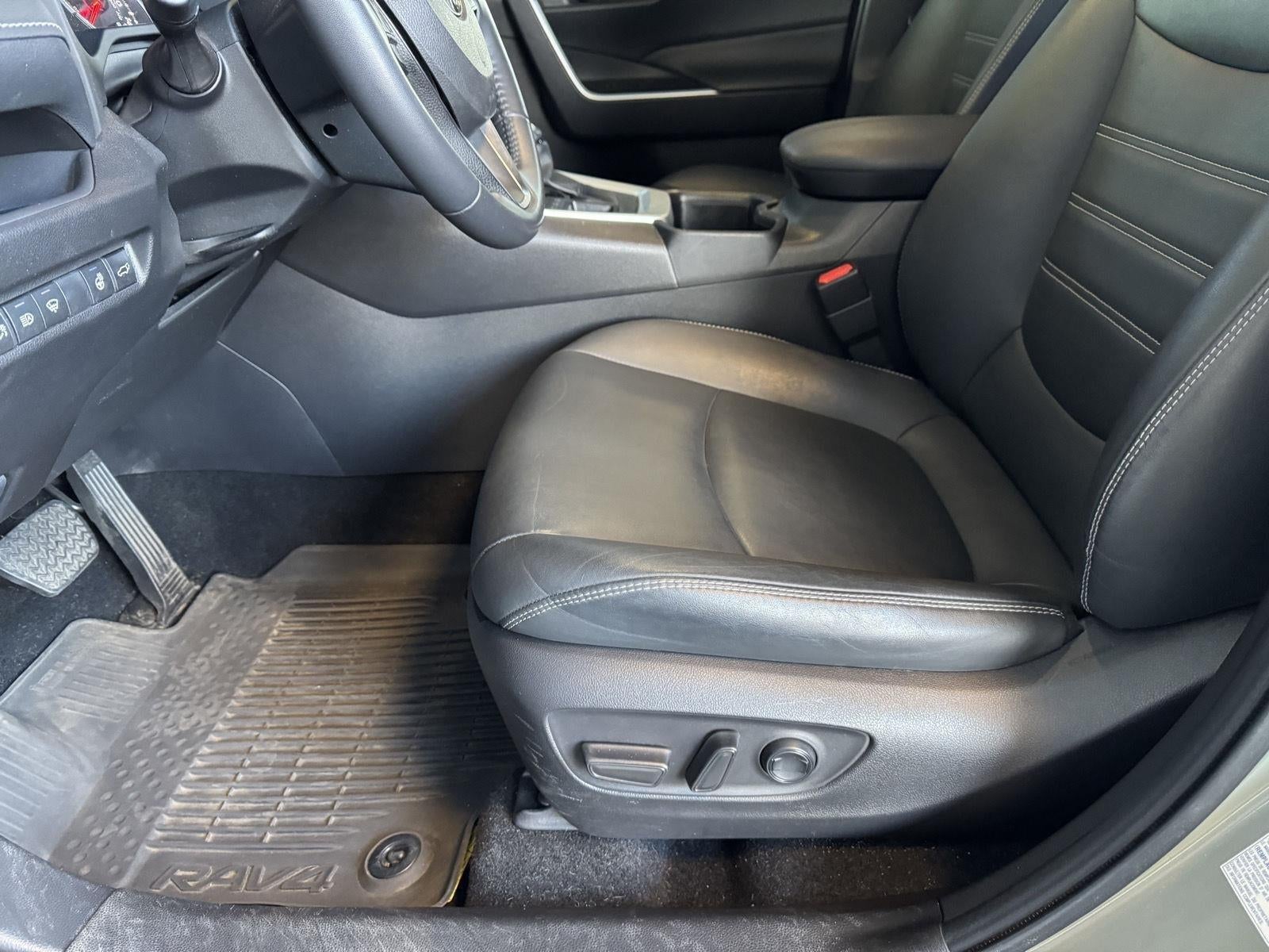 2022 Toyota RAV4 XLE Premium