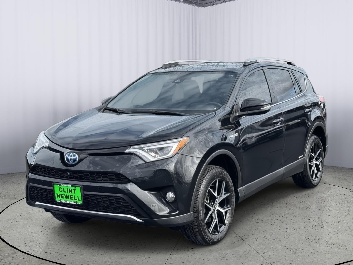 2018 Toyota RAV4 Hybrid SE