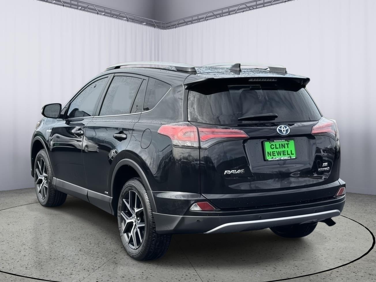 2018 Toyota RAV4 Hybrid SE