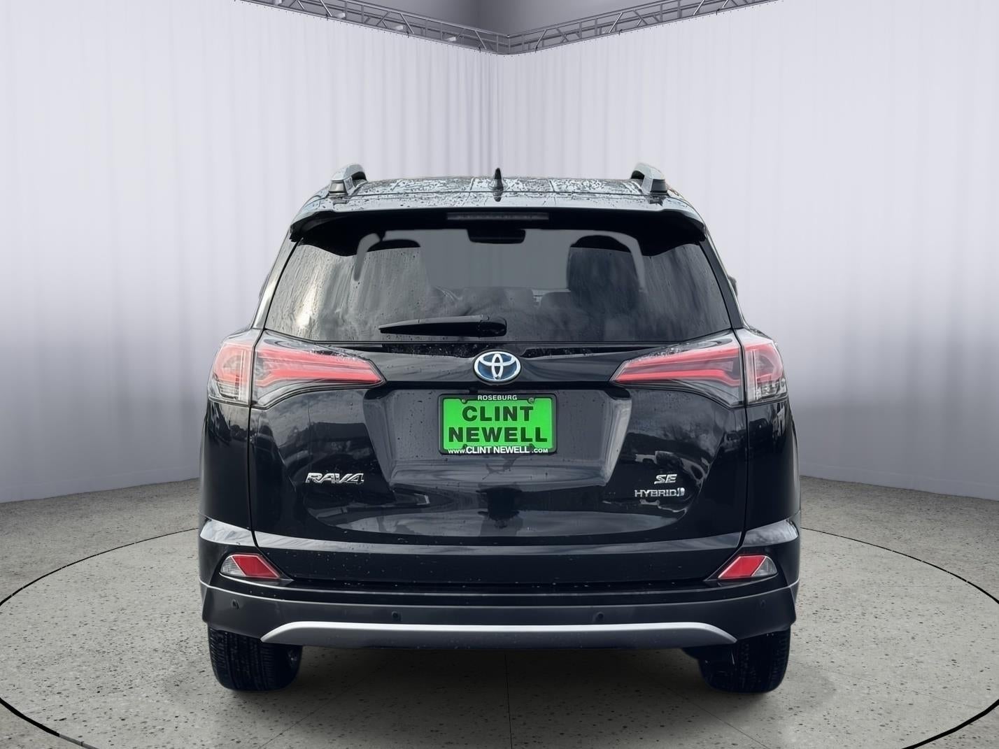 2018 Toyota RAV4 Hybrid SE