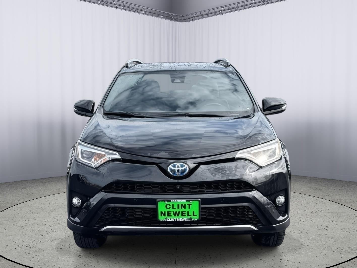 2018 Toyota RAV4 Hybrid SE