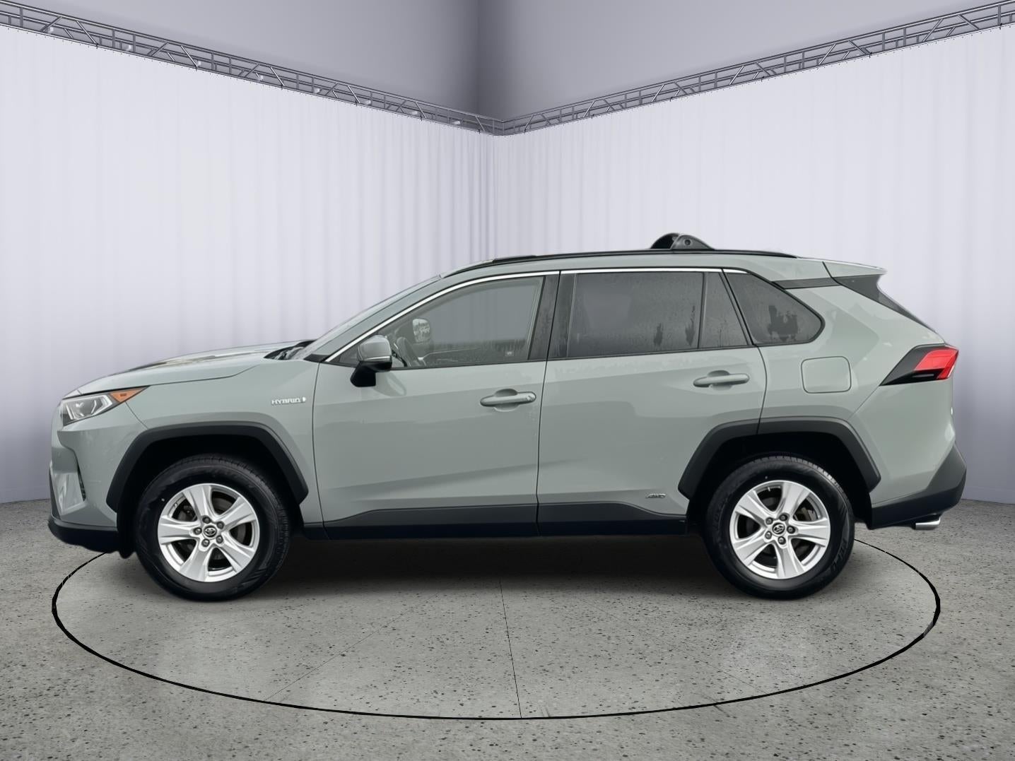2019 Toyota RAV4 Hybrid XLE