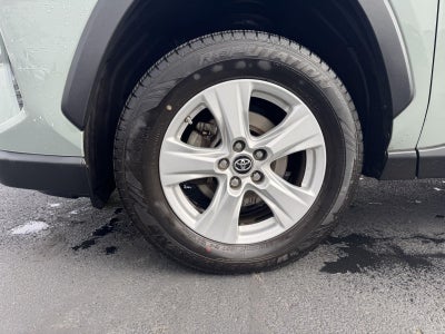 2019 Toyota RAV4 Hybrid XLE