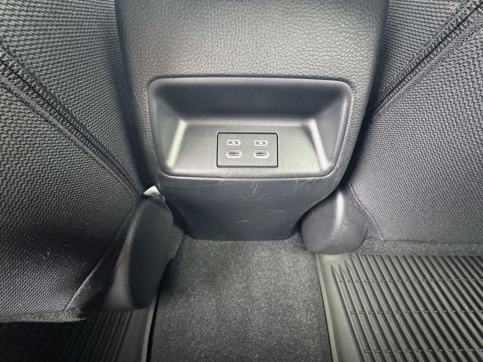 2025 Toyota Corolla Hatchback SE