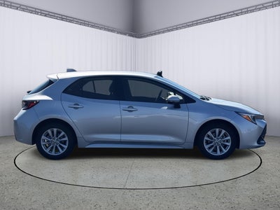2025 Toyota Corolla Hatchback SE