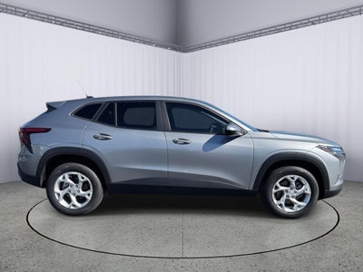 2025 Chevrolet Trax LS