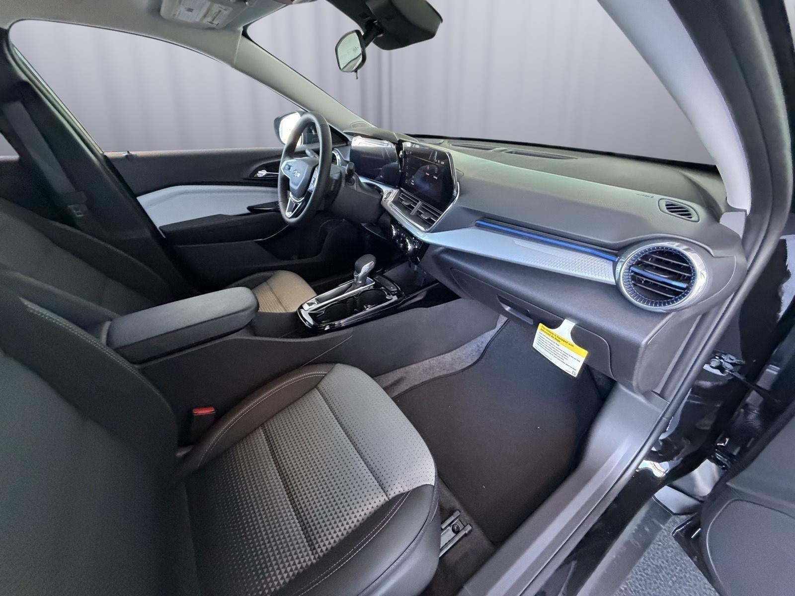 2026 Chevrolet Trax LT - Photo 18