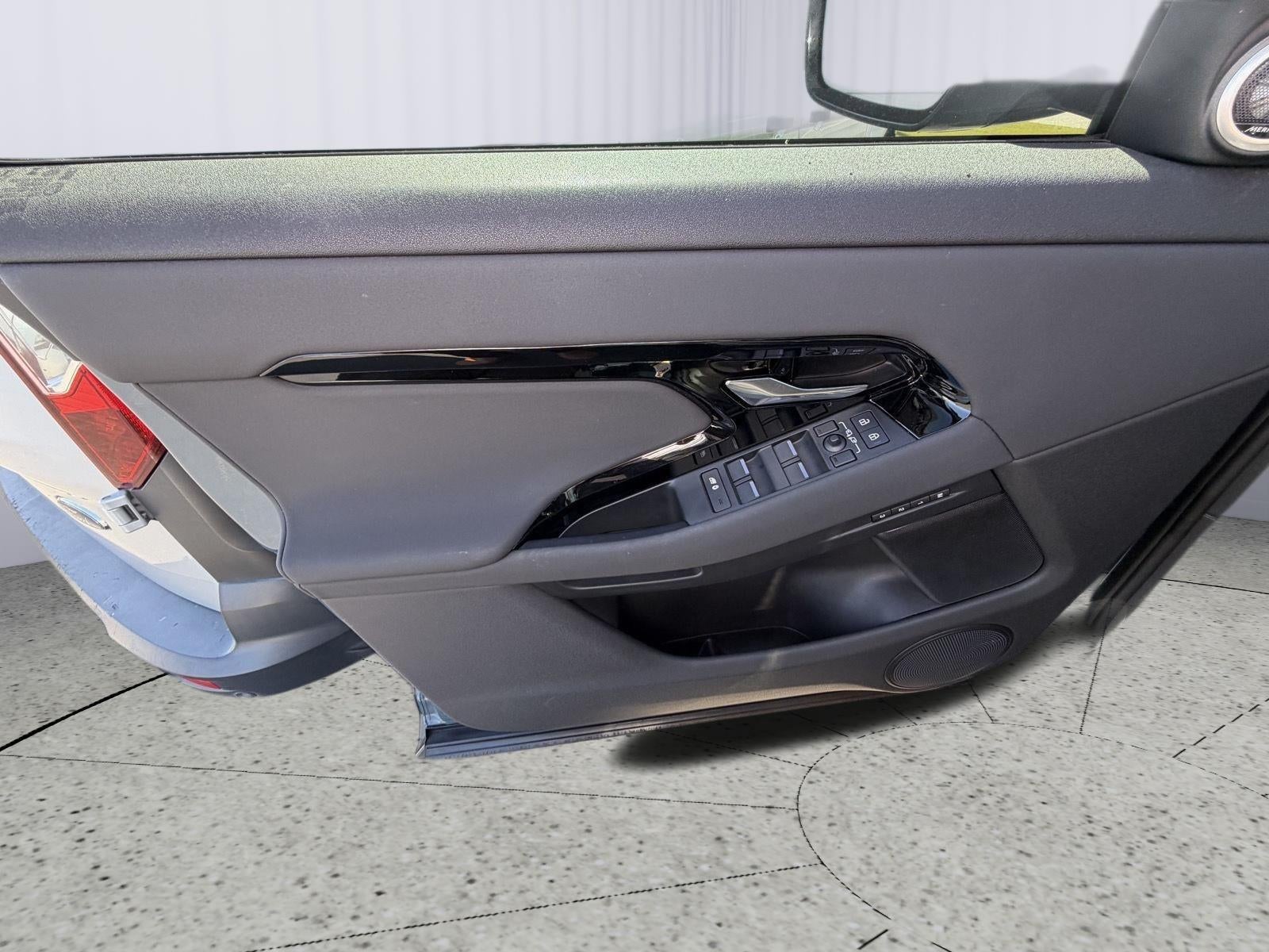 2024 Land Rover Range Rover Evoque Core S